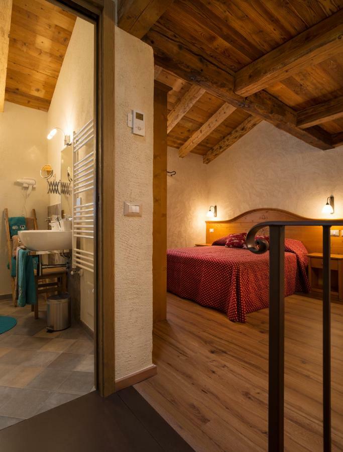 Appartements Moraine Enchantee Aosta Exteriör bild